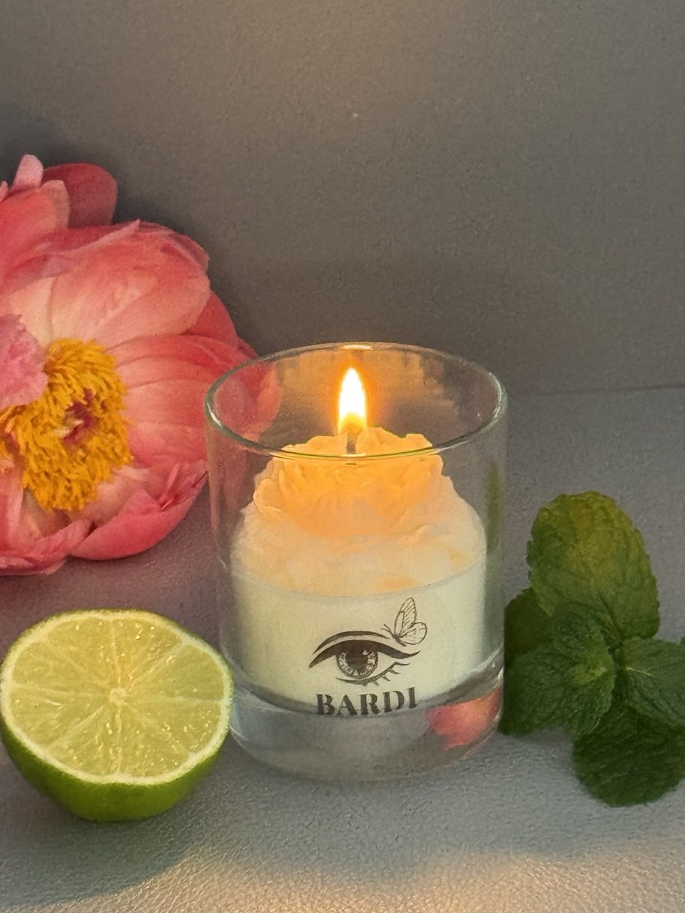 Handcrafted Candle #26 || Peony scent || Soy & Olive Wax